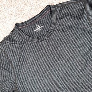 Prana Breathe Mens Medium Striped Gray Short Sleeve Athletic T-Shirt Top